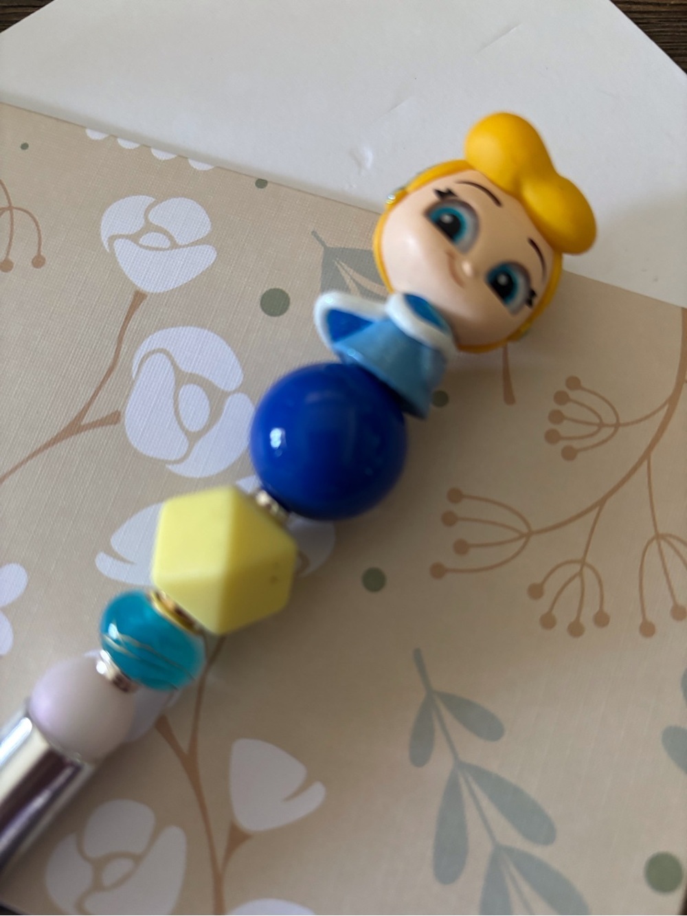 Disney Doorables: Cinderella: Cinderella Winter handmade beaded pen